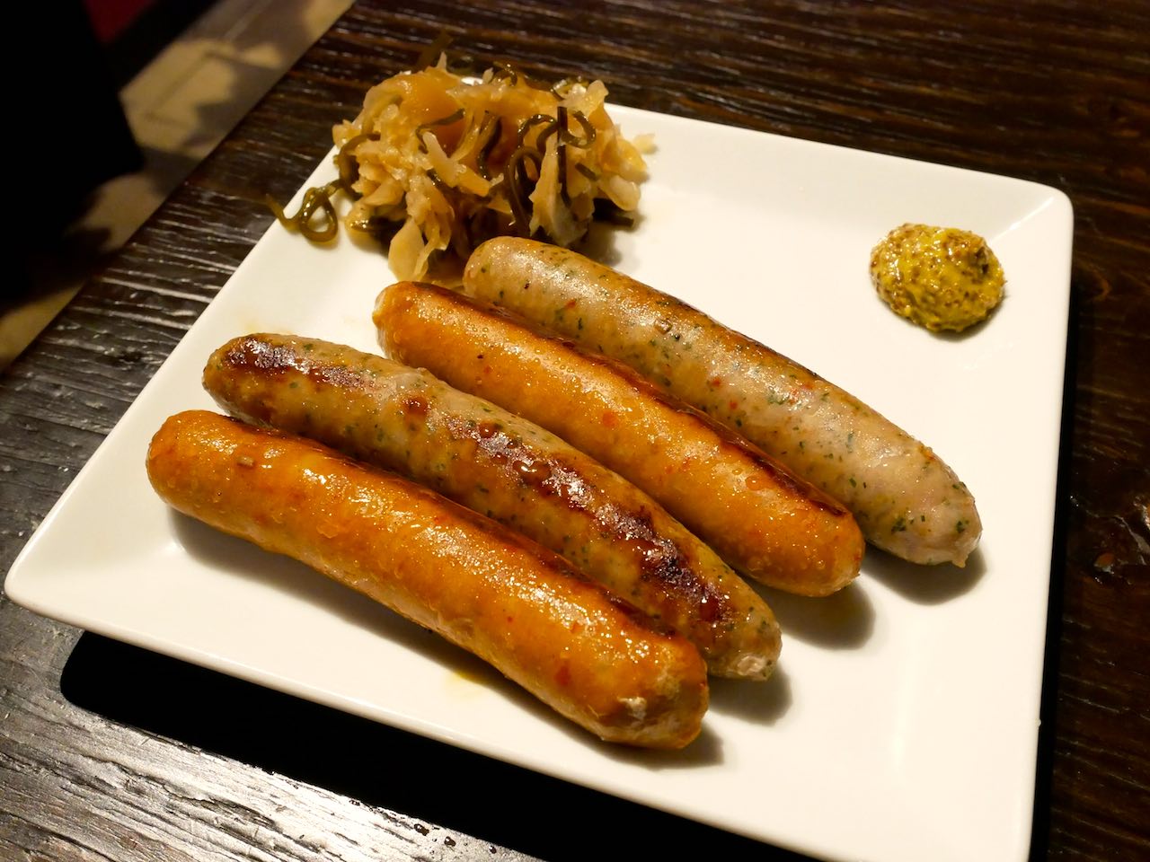 http://dinner.tokyo-review.com/images/1050982.jpg