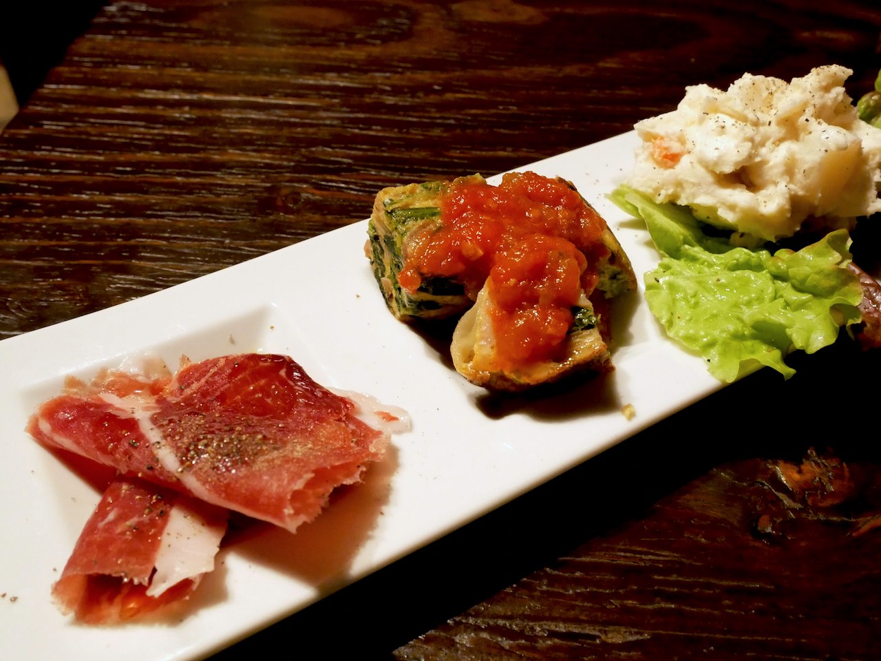 http://dinner.tokyo-review.com/images/1050990.jpg