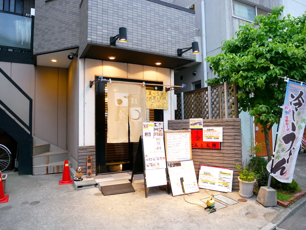 http://dinner.tokyo-review.com/images/1100560.jpg