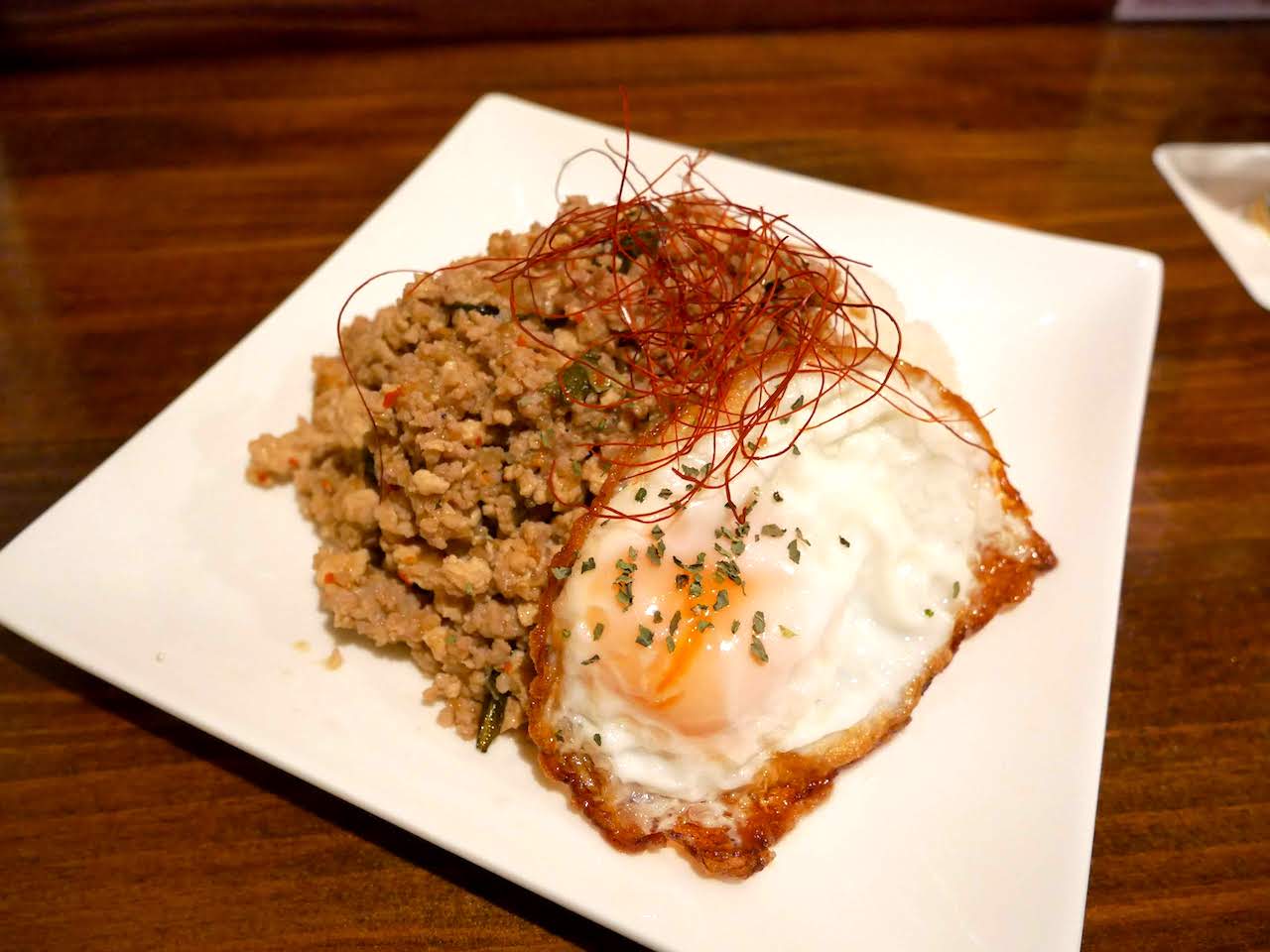 http://dinner.tokyo-review.com/images/1110417.jpg