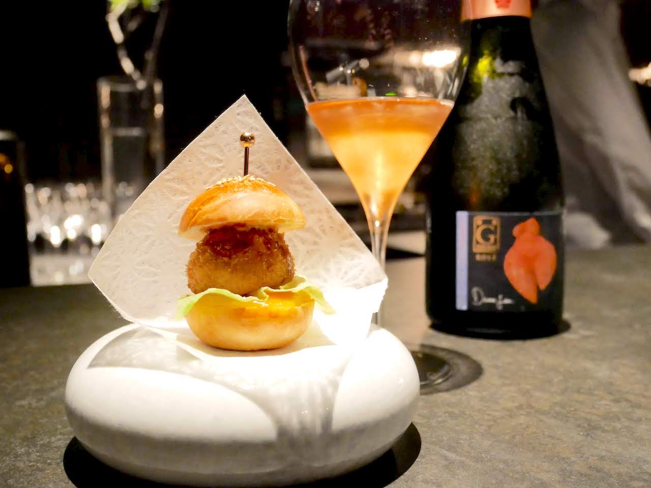 http://dinner.tokyo-review.com/images/1110625.jpg