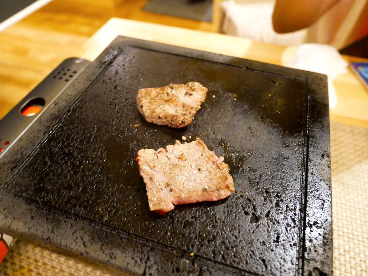 http://dinner.tokyo-review.com/images/1120328.jpg