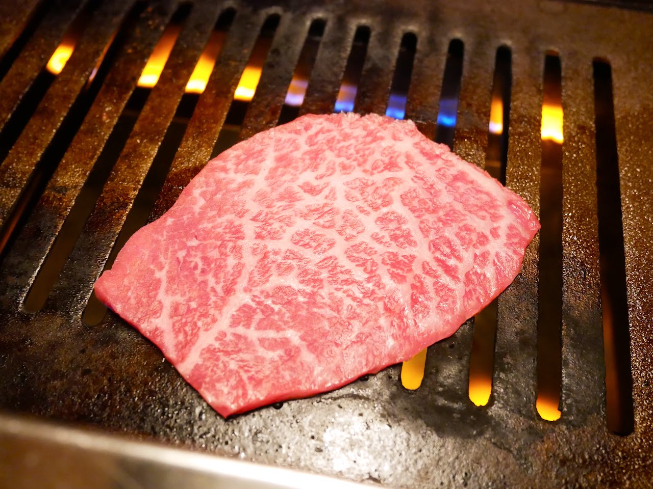http://dinner.tokyo-review.com/images/1120784.jpg