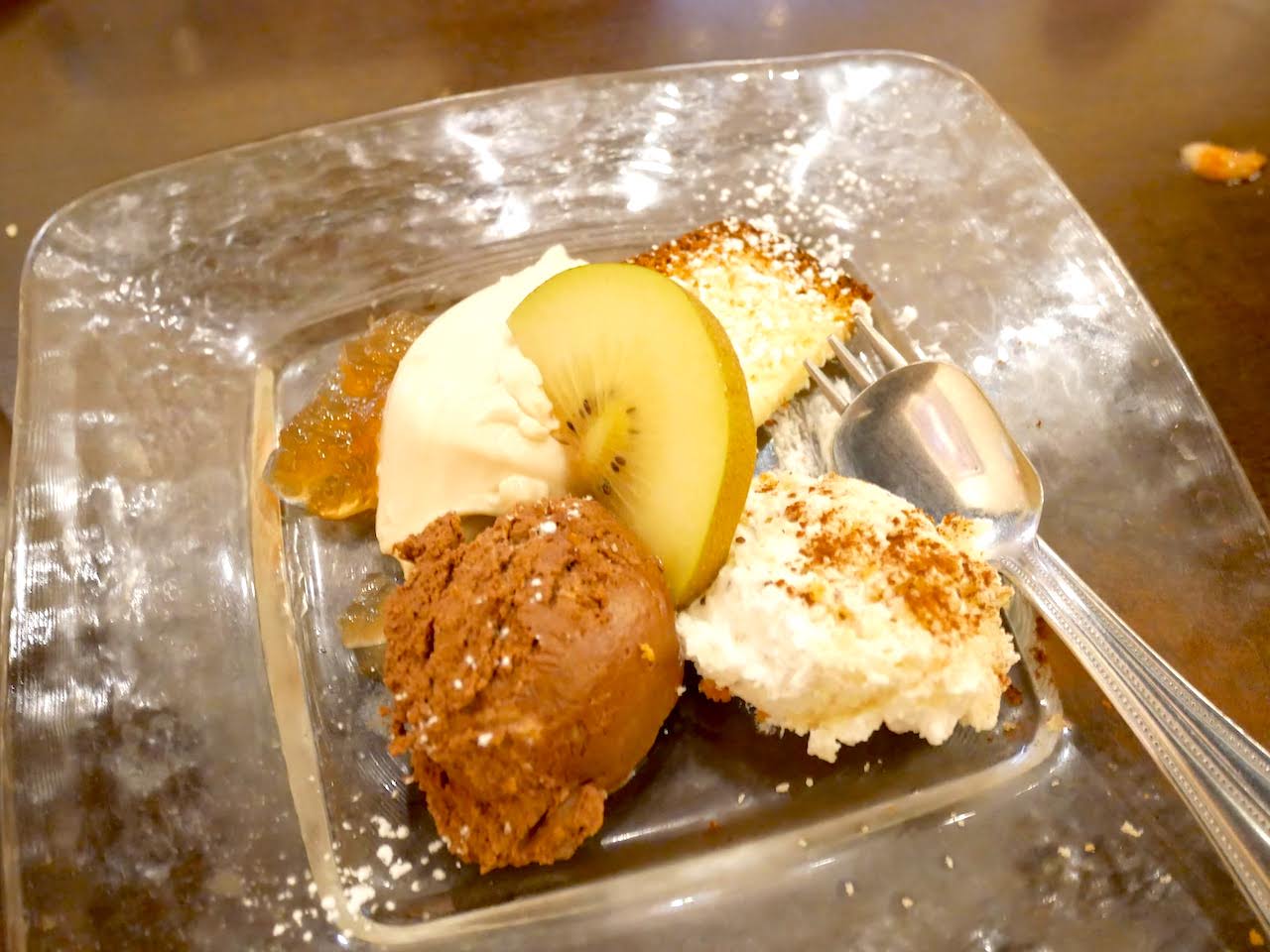 http://dinner.tokyo-review.com/images/1120906.jpg
