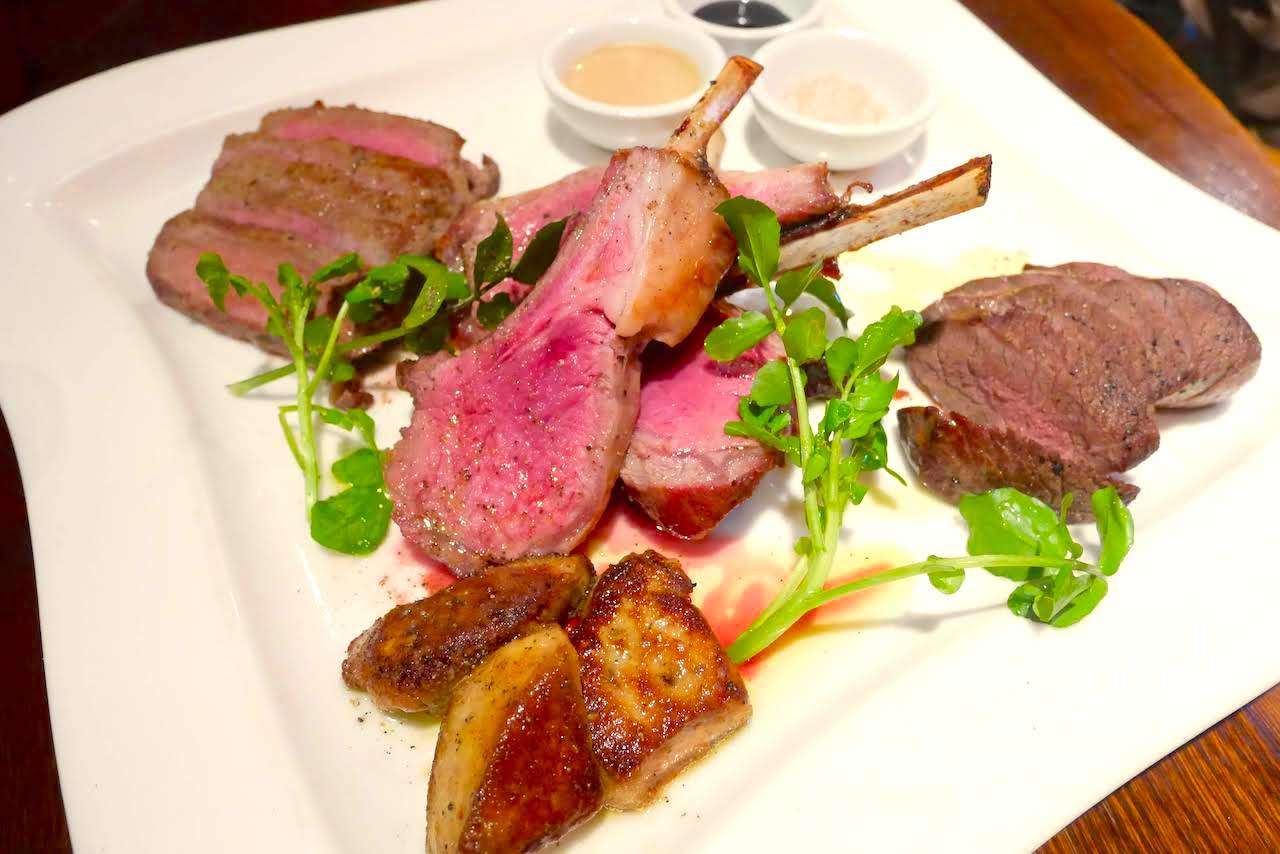 http://dinner.tokyo-review.com/images/1210917.jpg