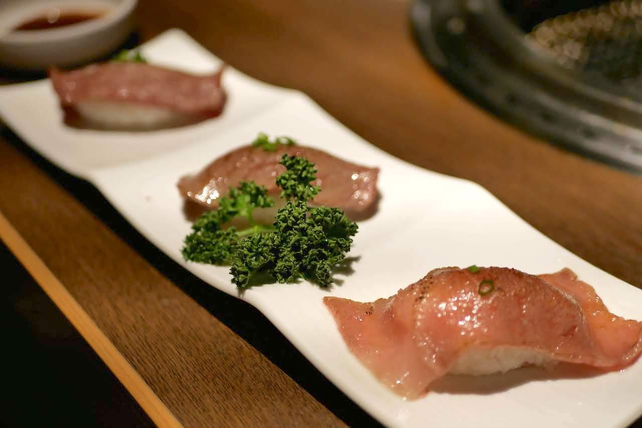 http://dinner.tokyo-review.com/images/1230520.jpg