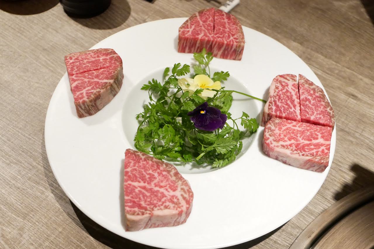 http://dinner.tokyo-review.com/images/1240628.jpg