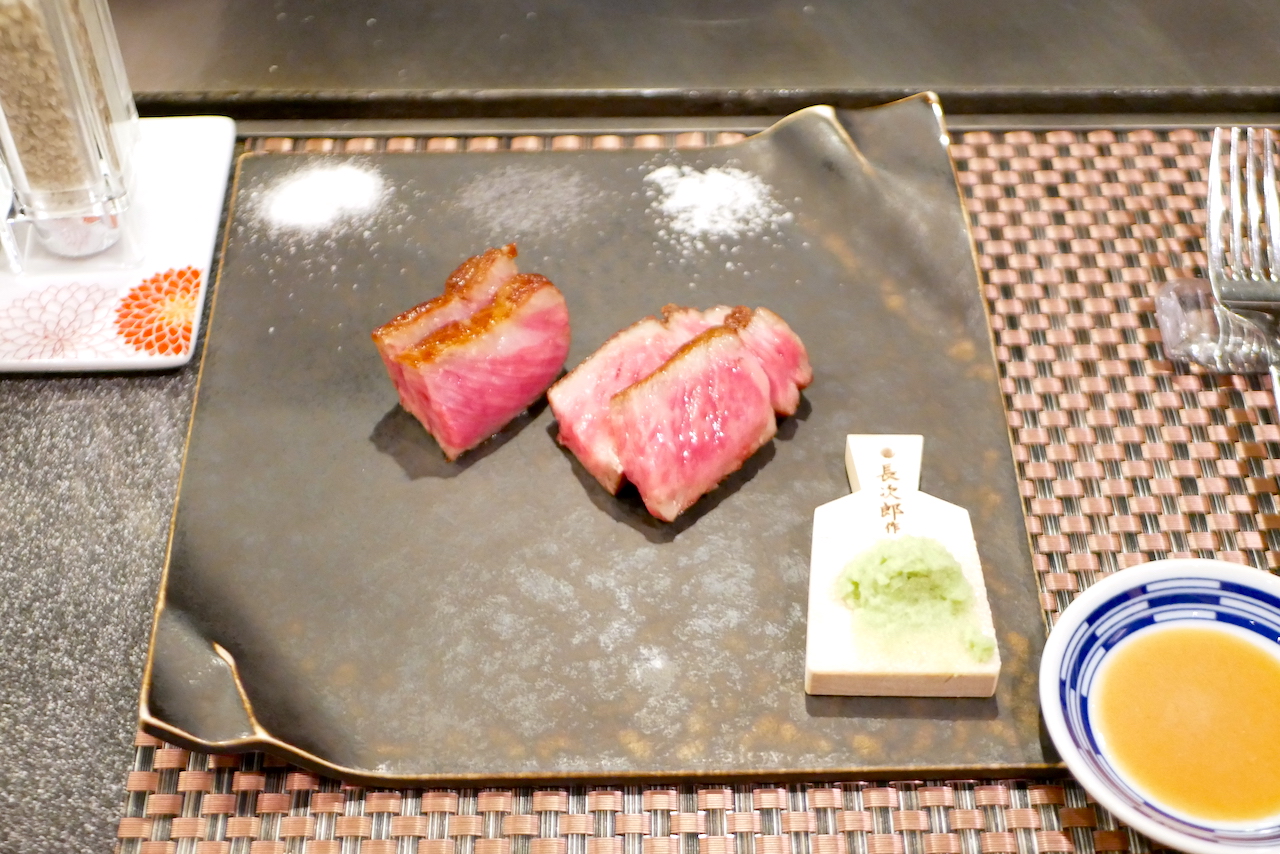 http://dinner.tokyo-review.com/images/1290738.jpg