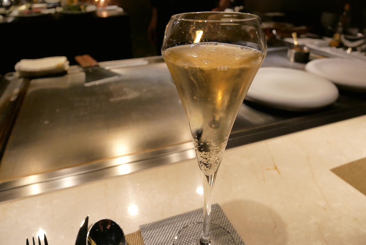 http://dinner.tokyo-review.com/images/1560615.jpg