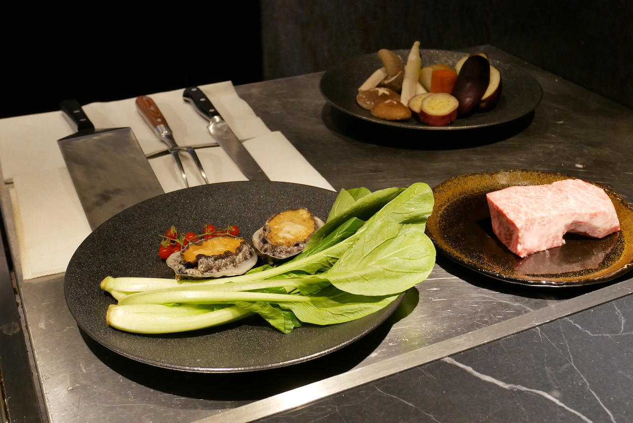 http://dinner.tokyo-review.com/images/1560961%280%29.jpg