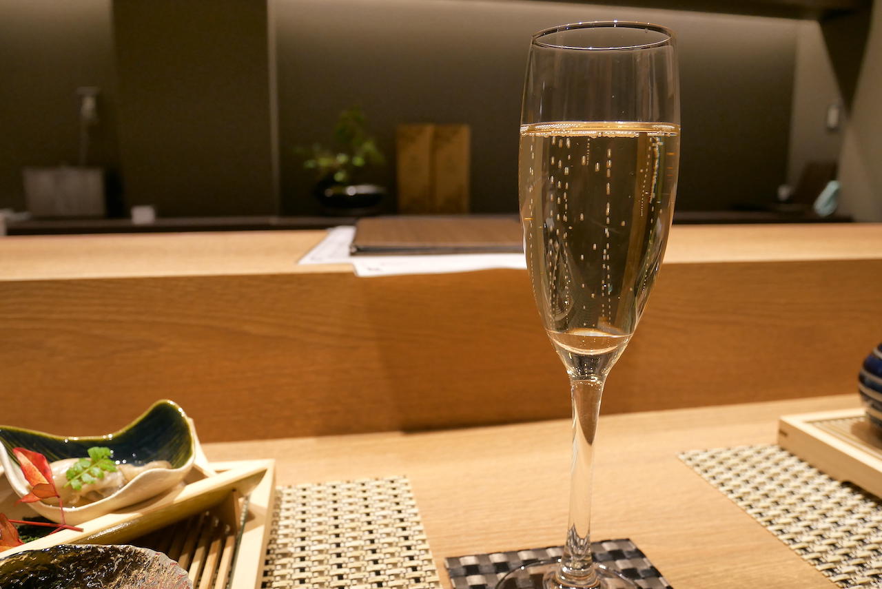 http://dinner.tokyo-review.com/images/1580117.jpg