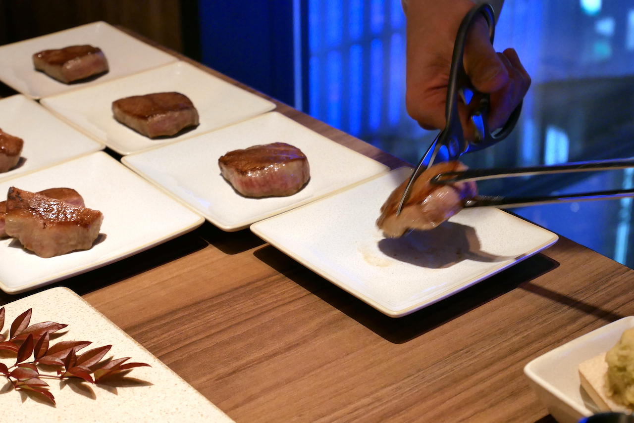 http://dinner.tokyo-review.com/images/1590178.jpg