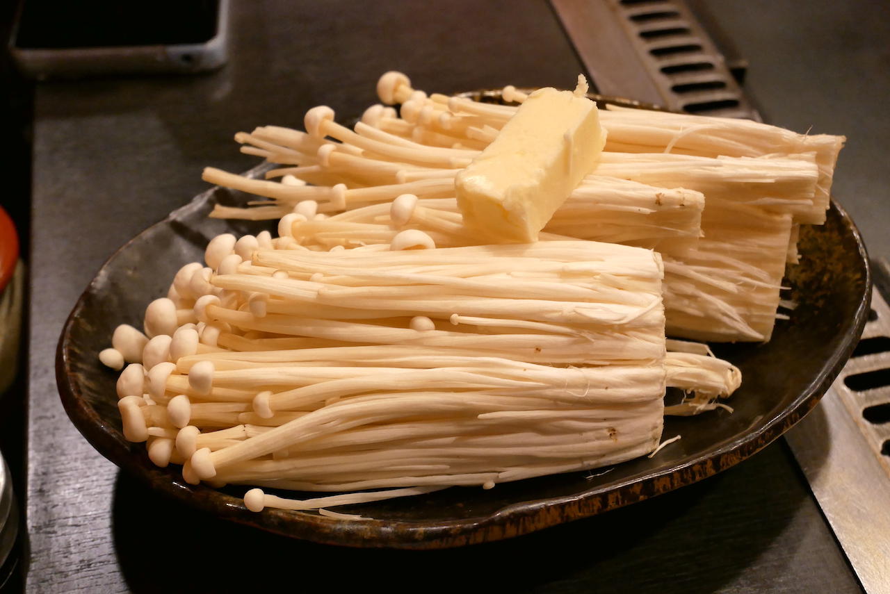 http://dinner.tokyo-review.com/images/2916688749a5d4cad93c615ca68b1018d120bb2a.jpeg
