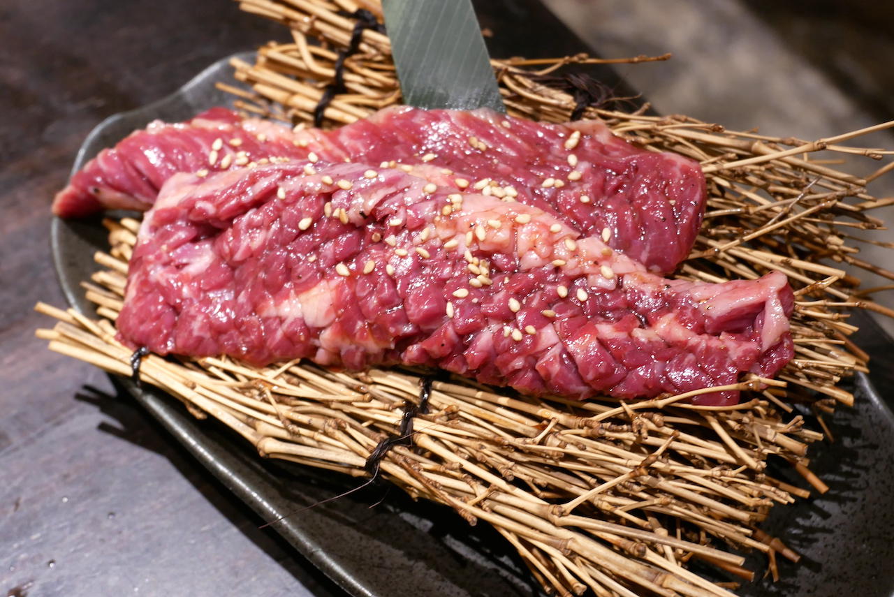 http://dinner.tokyo-review.com/images/4a935eebff69319934d1c17dd845f3143f9c1fbe.jpg