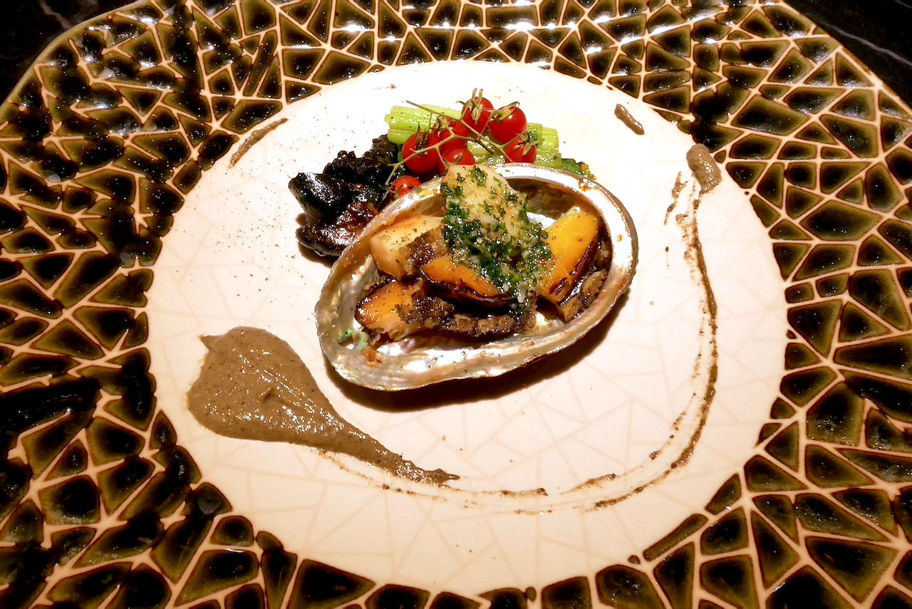 http://dinner.tokyo-review.com/images/50731058c85ccb33c0c56f2db402dbf012f2c838.jpg