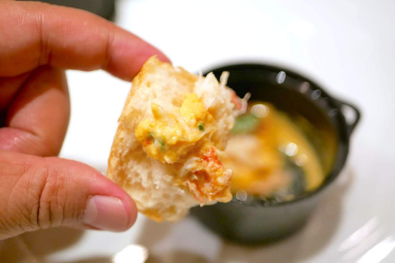http://dinner.tokyo-review.com/images/55a537cafcdb8319f44a0f95bd82c7c9d1aded48.jpg