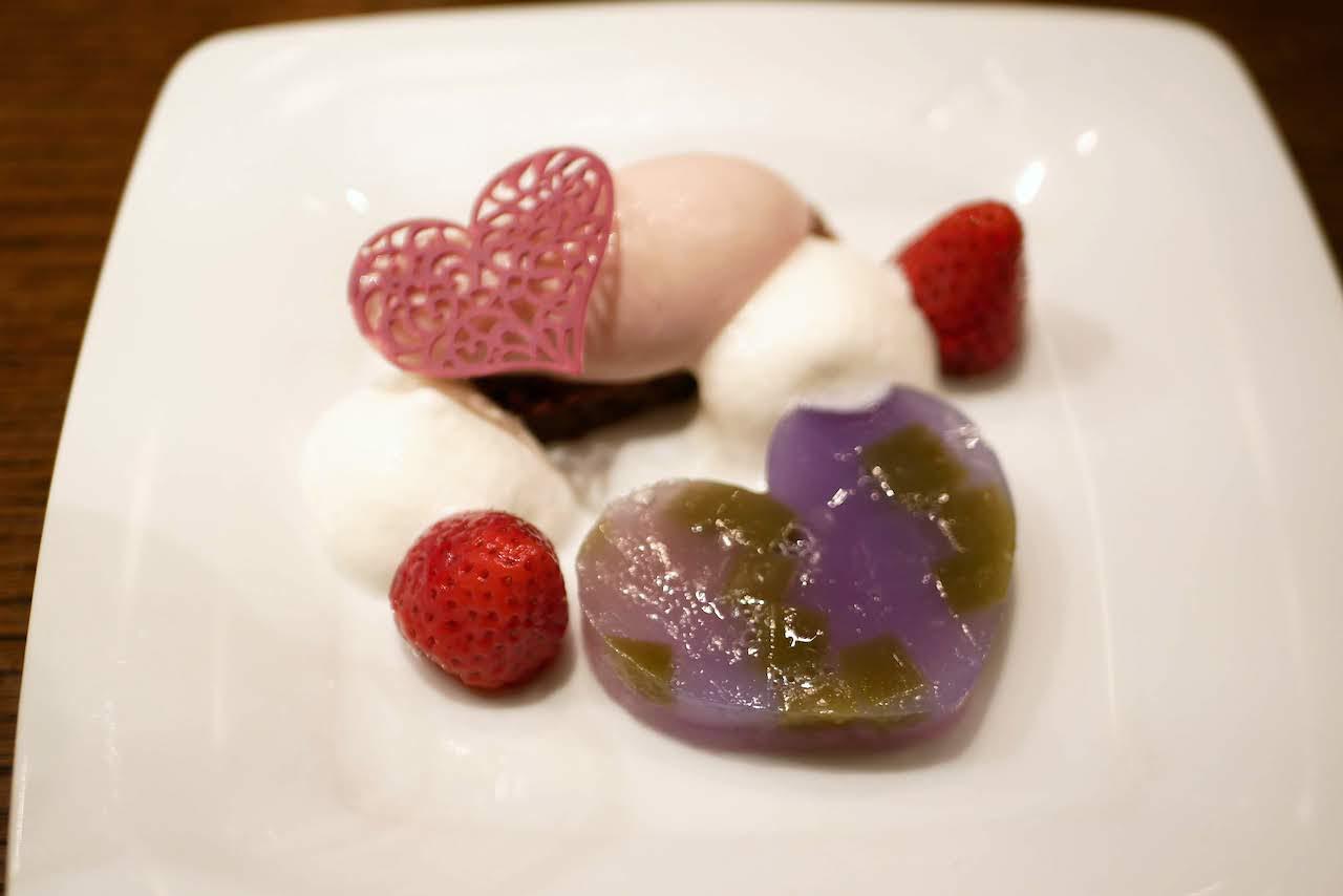 http://dinner.tokyo-review.com/images/6e770b4005ca9c766a2880a2c7f4a1a69ccf0af3.jpg