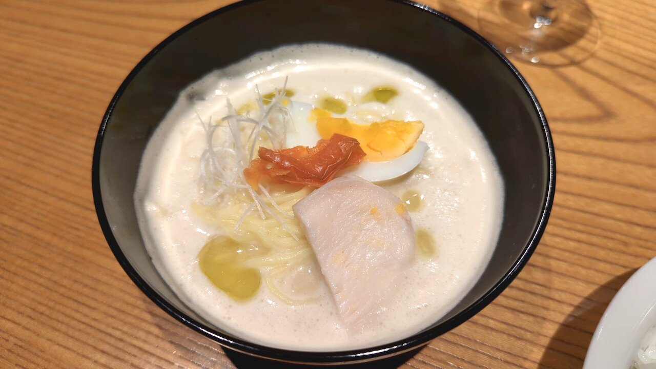 http://dinner.tokyo-review.com/images/8a43eac4e6eb7760c6c5f676f15df59af2dce97b.jpg