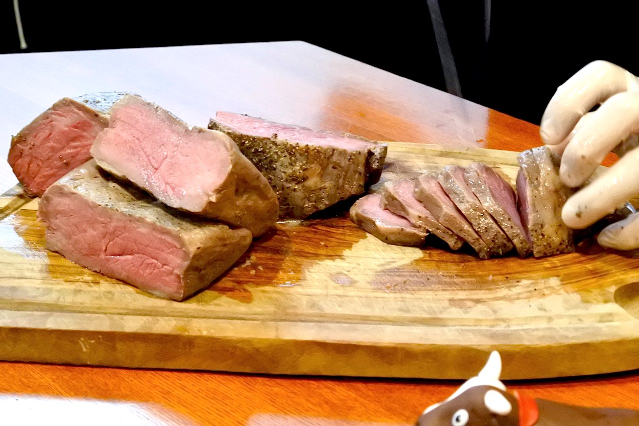 http://dinner.tokyo-review.com/images/DSC_1874.jpg