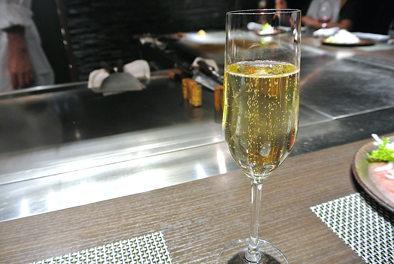 http://dinner.tokyo-review.com/images/DSC_2352.jpg