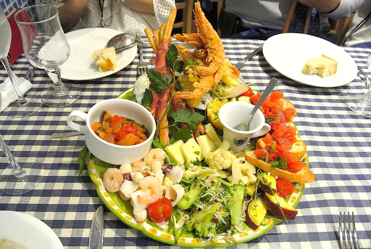http://dinner.tokyo-review.com/images/DSC_5818.JPG