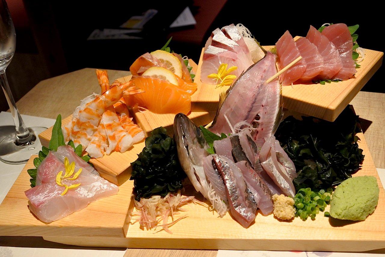 http://dinner.tokyo-review.com/images/DSC_7283.jpg