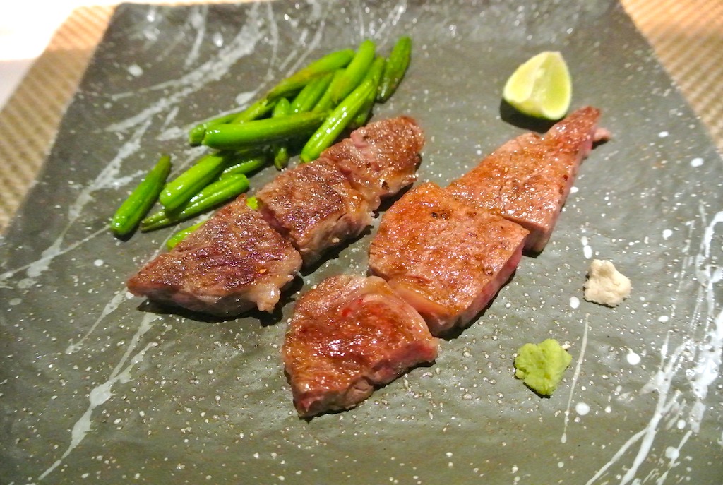 http://dinner.tokyo-review.com/images/DSC_8254.jpg