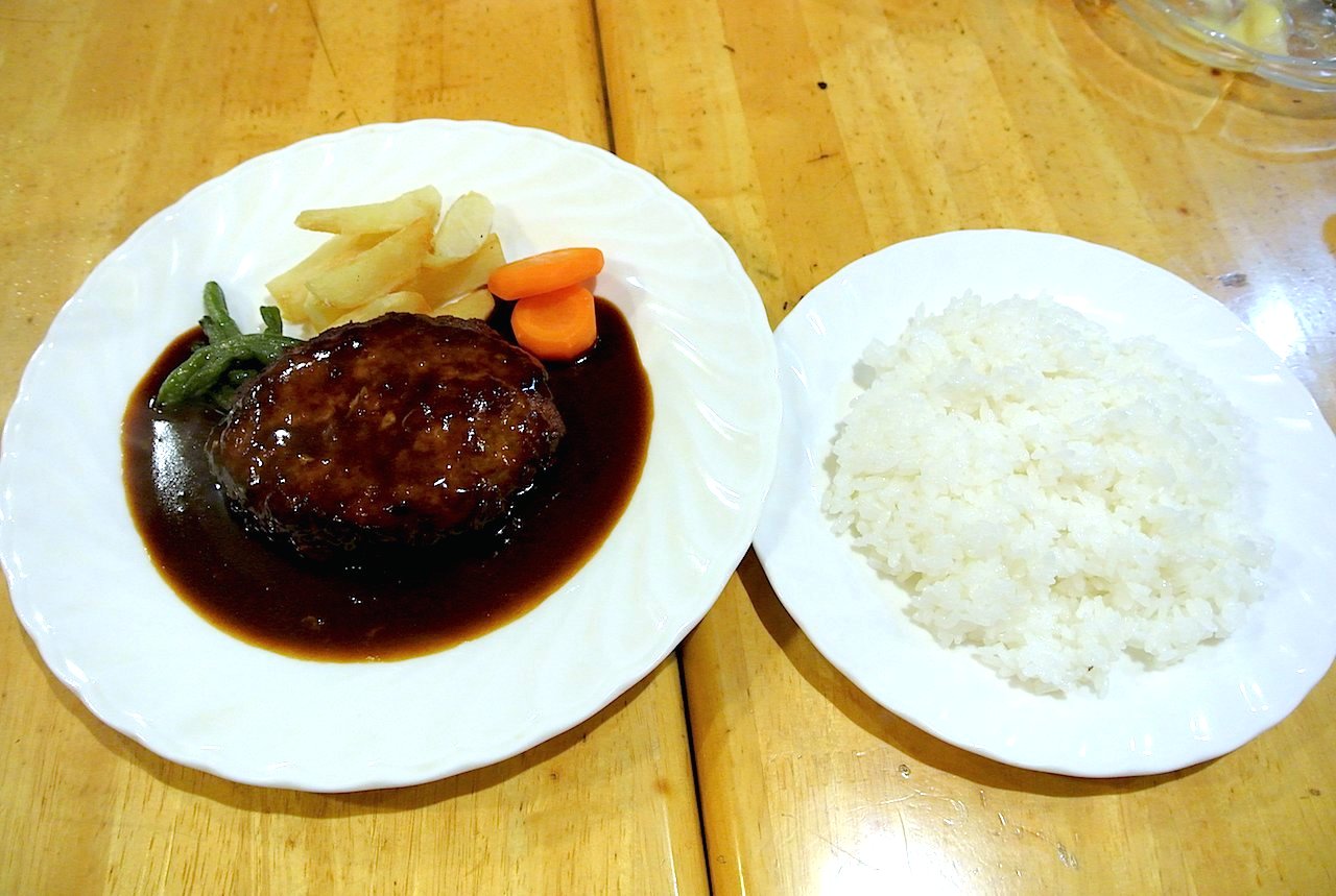 http://dinner.tokyo-review.com/images/DSC_8720.jpg