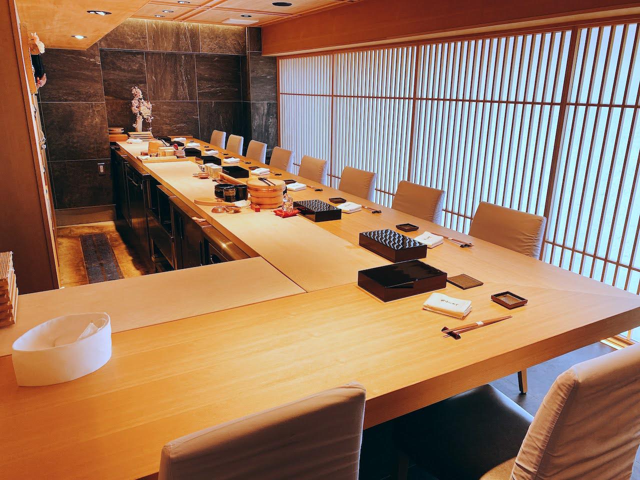 http://dinner.tokyo-review.com/images/IMG_2436.jpg