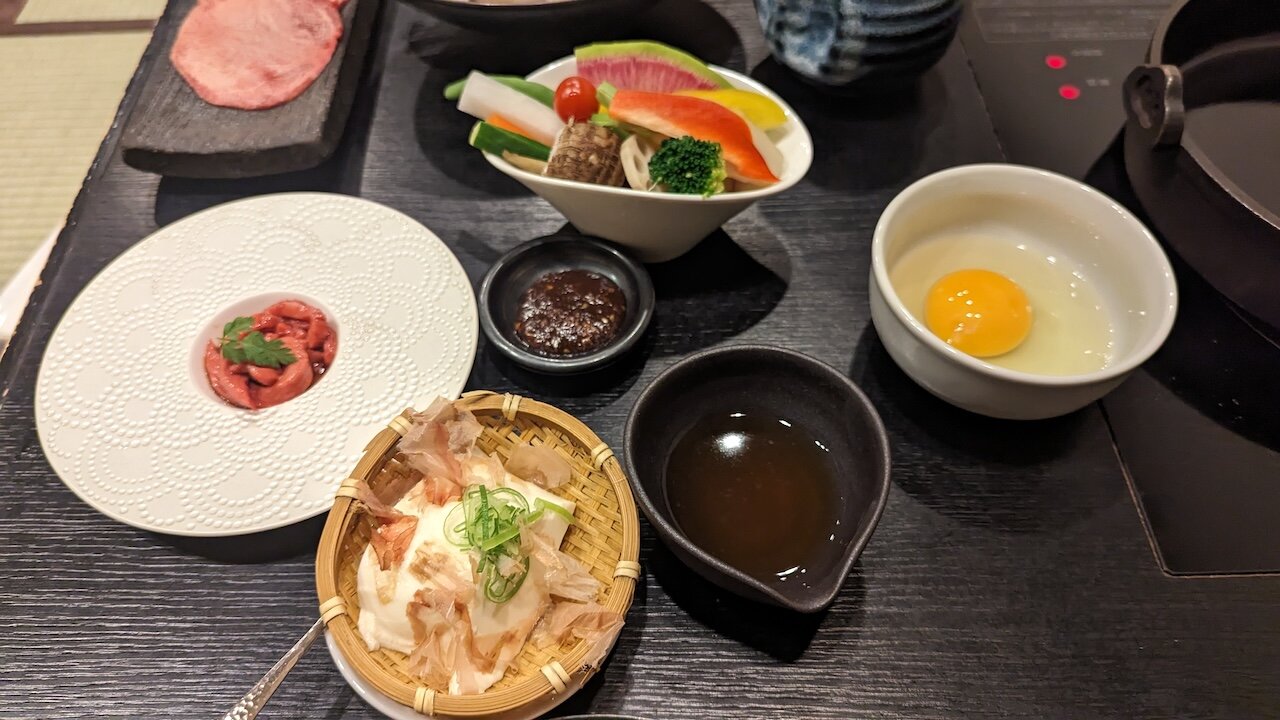 http://dinner.tokyo-review.com/images/PXL_20231202_032112870.MP.jpg