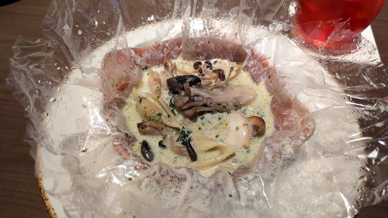 http://dinner.tokyo-review.com/images/PXL_20241029_110536728.MP.jpg
