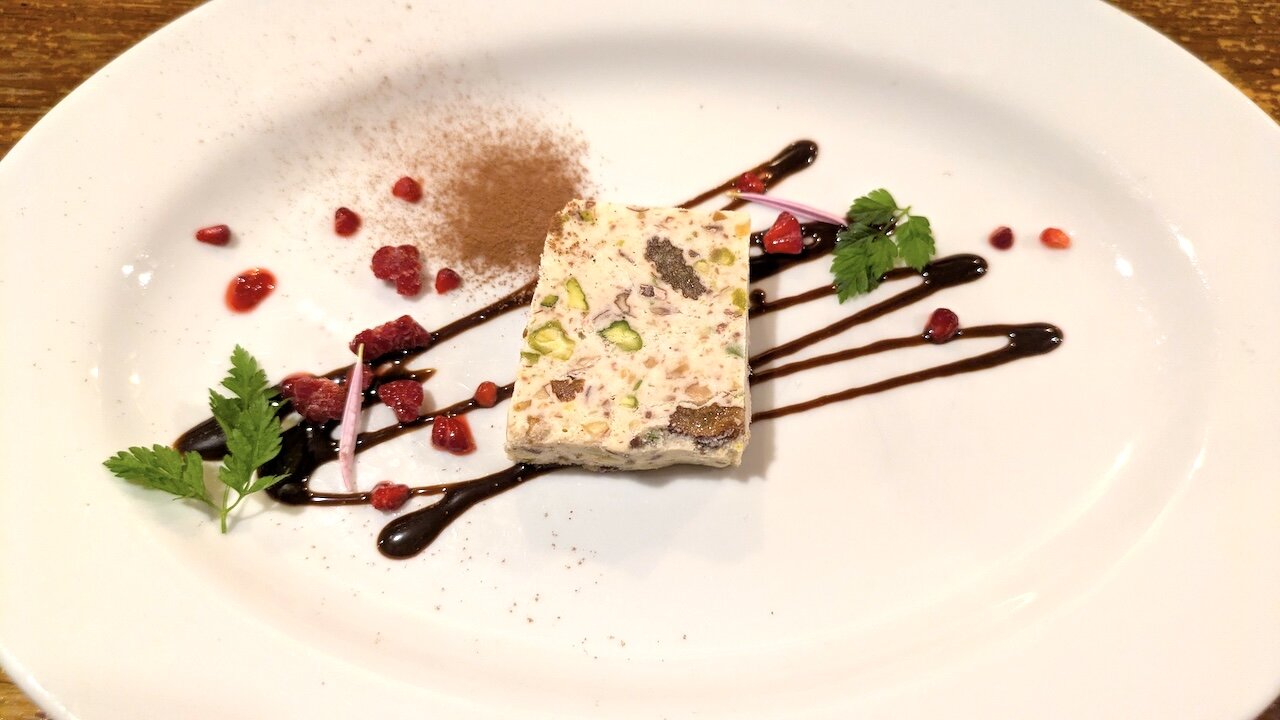 http://dinner.tokyo-review.com/images/PXL_20251011_123859838.MP.jpg