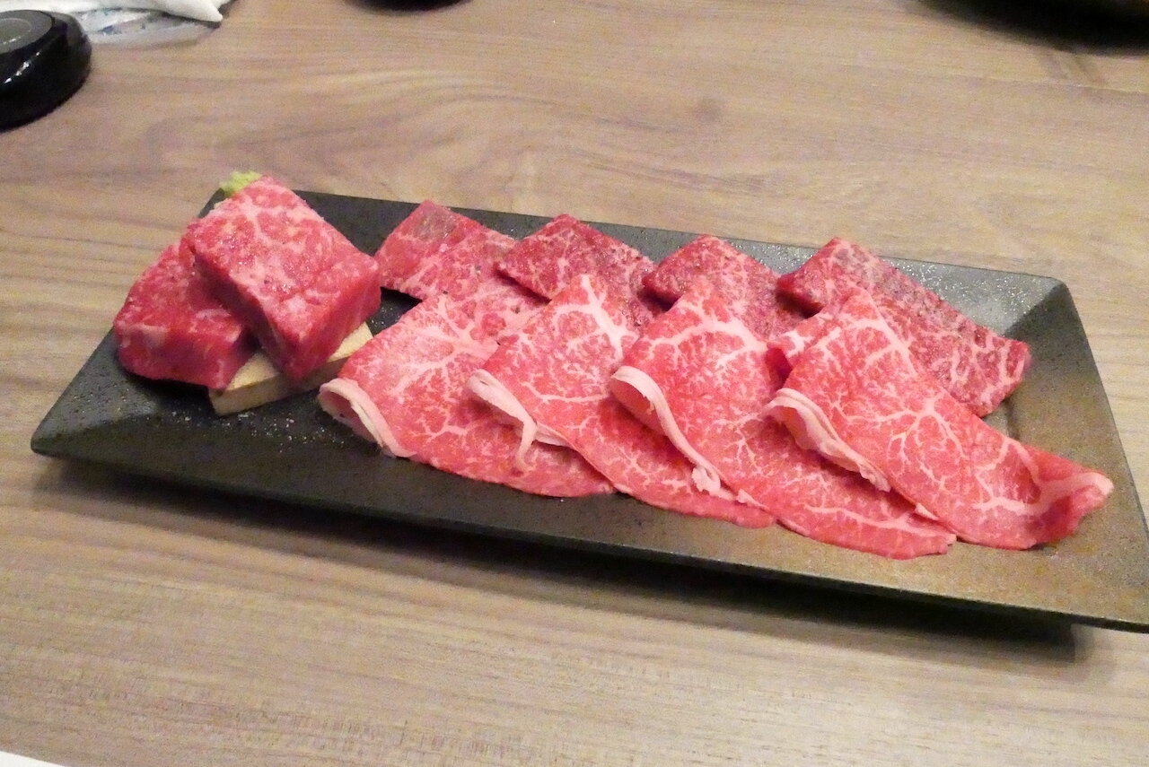 http://dinner.tokyo-review.com/images/b4ecf3c2eee9a106f6230cc0b394825aa964a881.jpg