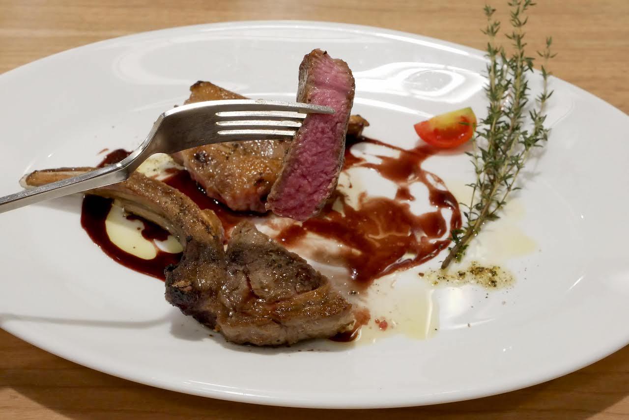 http://dinner.tokyo-review.com/images/cf6dff87be0344350910aa2e1a7c6a1ef703bcfe.jpg