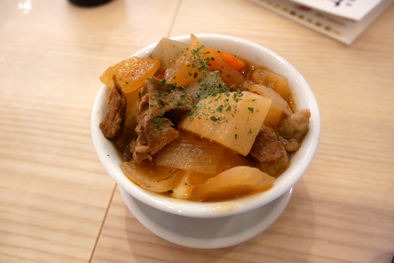 http://dinner.tokyo-review.com/images/d5a1c6adc0fe2a59ccf7a92a989b199228e019da.jpg