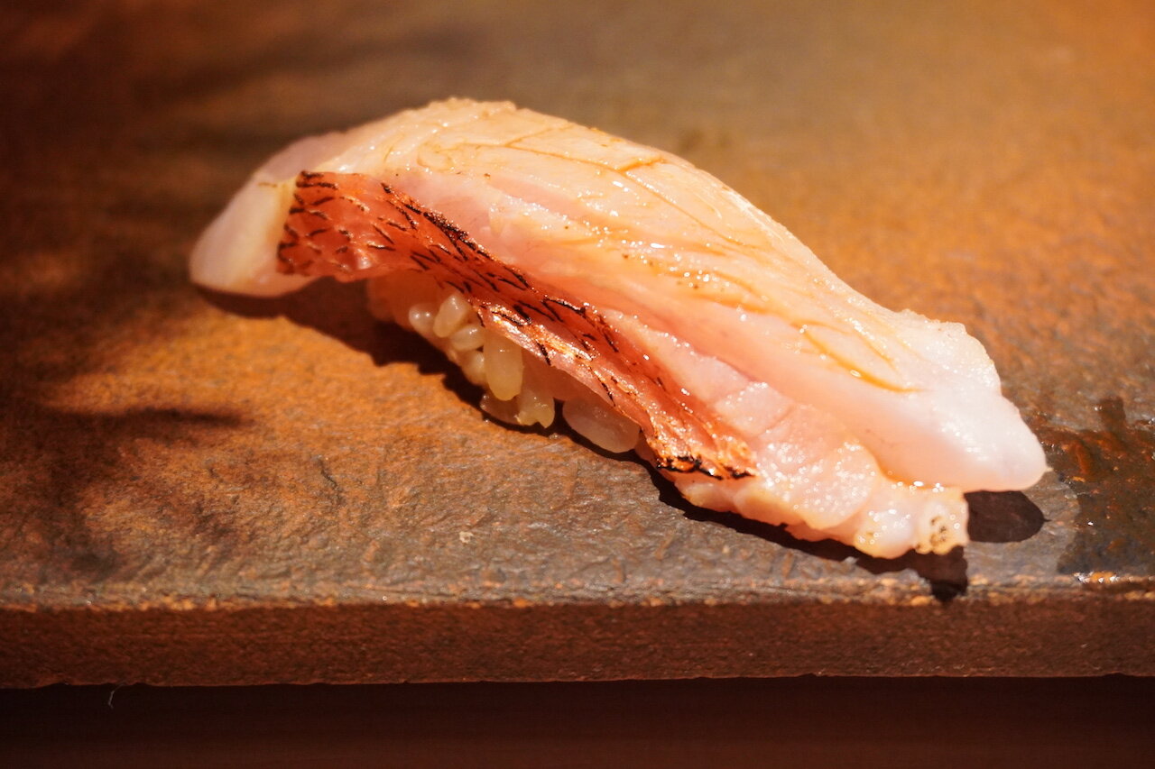 http://dinner.tokyo-review.com/images/e7ed6b55d8ef010090d4092d7910f652d74072c5.JPG