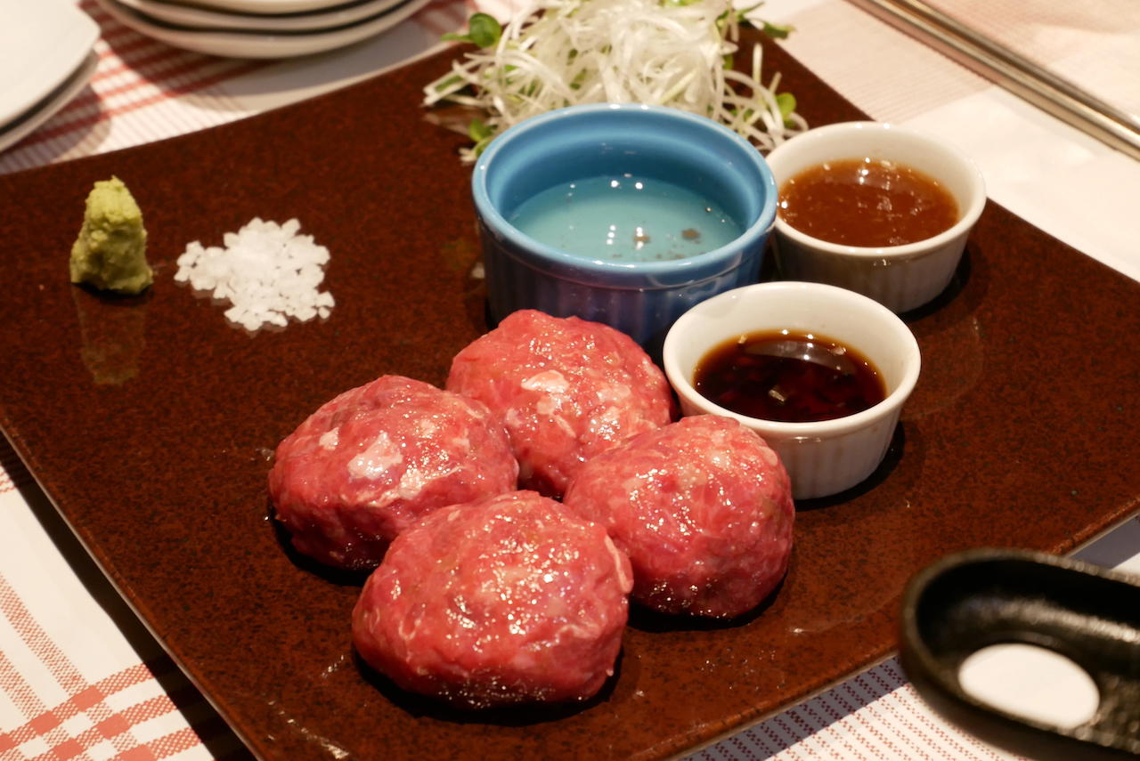 http://dinner.tokyo-review.com/images/f4414afa28790a1c1364c414c921eaf92f825b85.jpeg
