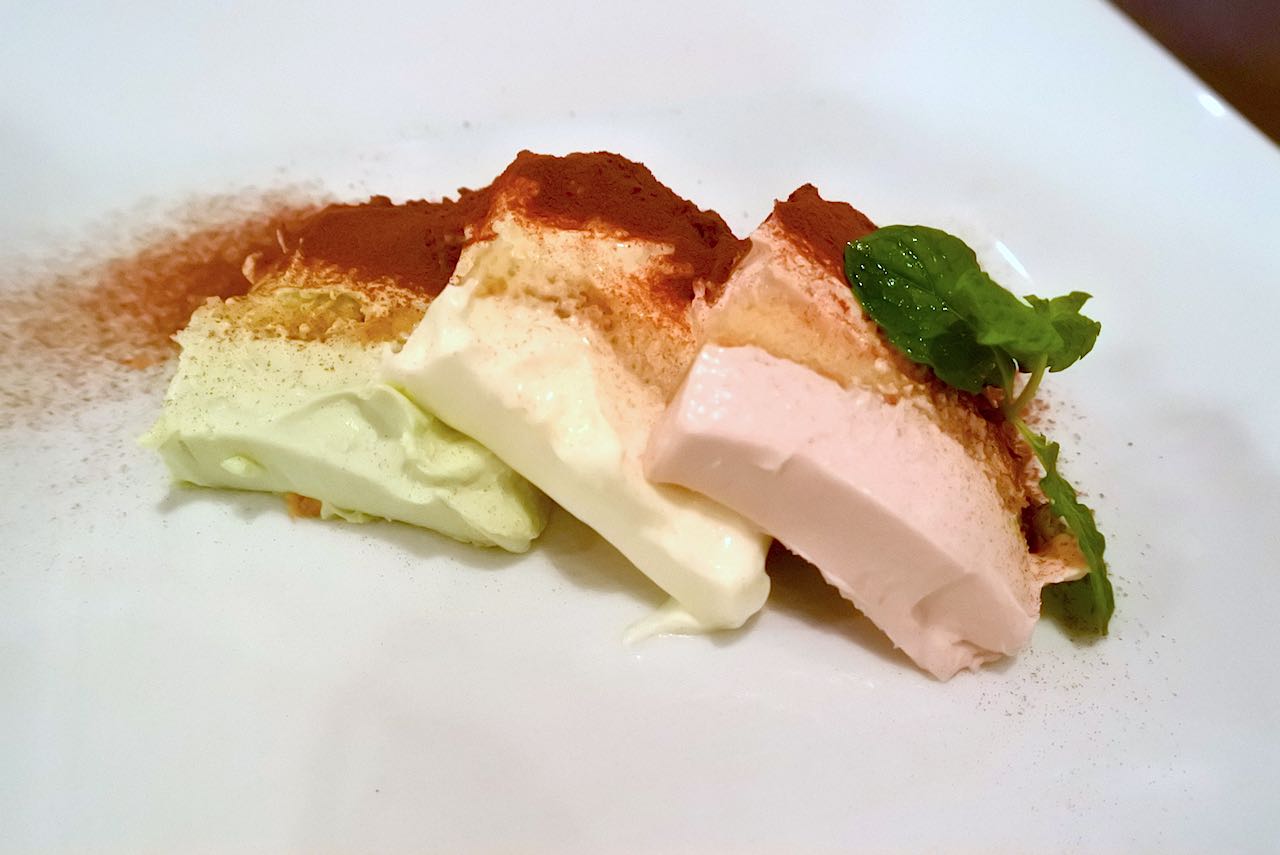 http://dinner.tokyo-review.com/images2/DSC_1968.jpg