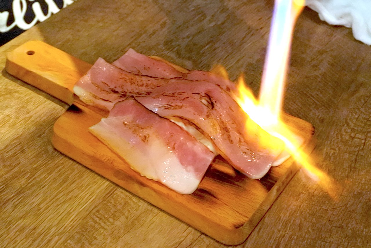 http://dinner.tokyo-review.com/images2/DSC_4817.jpg