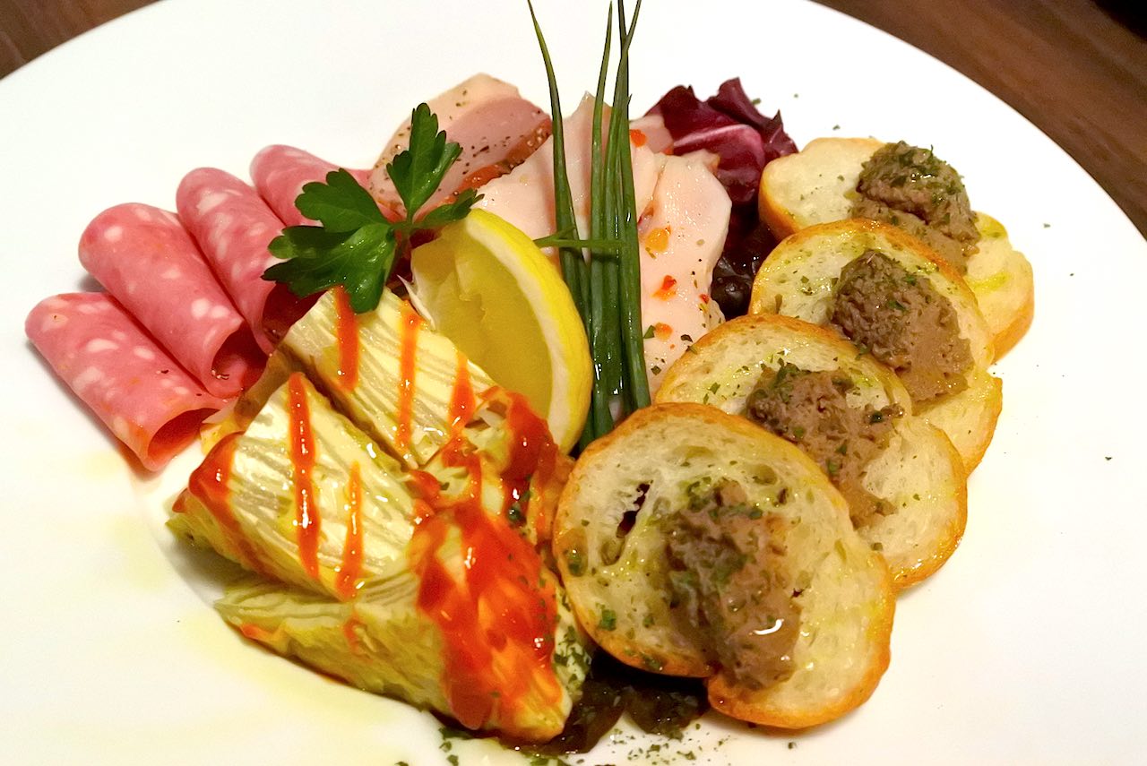 http://dinner.tokyo-review.com/images2/DSC_8181.jpg