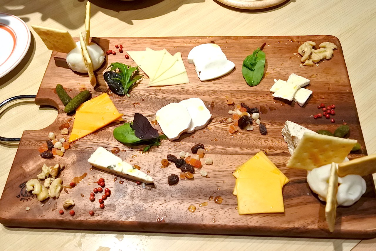 http://dinner.tokyo-review.com/images2/DSC_9744.jpg