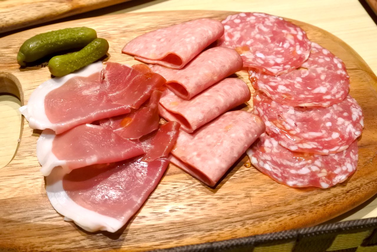 http://dinner.tokyo-review.com/images2/DSC_9759.jpg