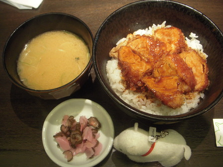 味噌ヒレかつ丼