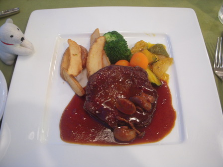 牛フィレ肉のステーキ