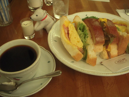 オムレツオープンサンド
