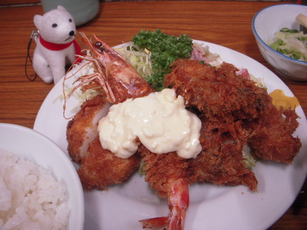 カキ・車海老・ホタテフライ定食