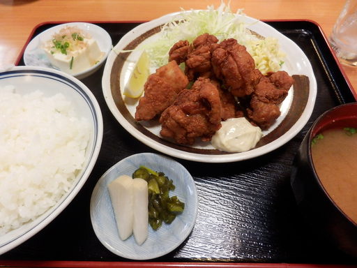 若鶏の唐揚げ定食