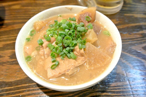 モツと牛すじ煮込み