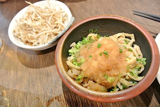お通しと鶏のこりこりゆびき