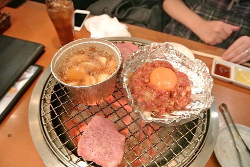 にんにくホイル焼きと焼きユッケ